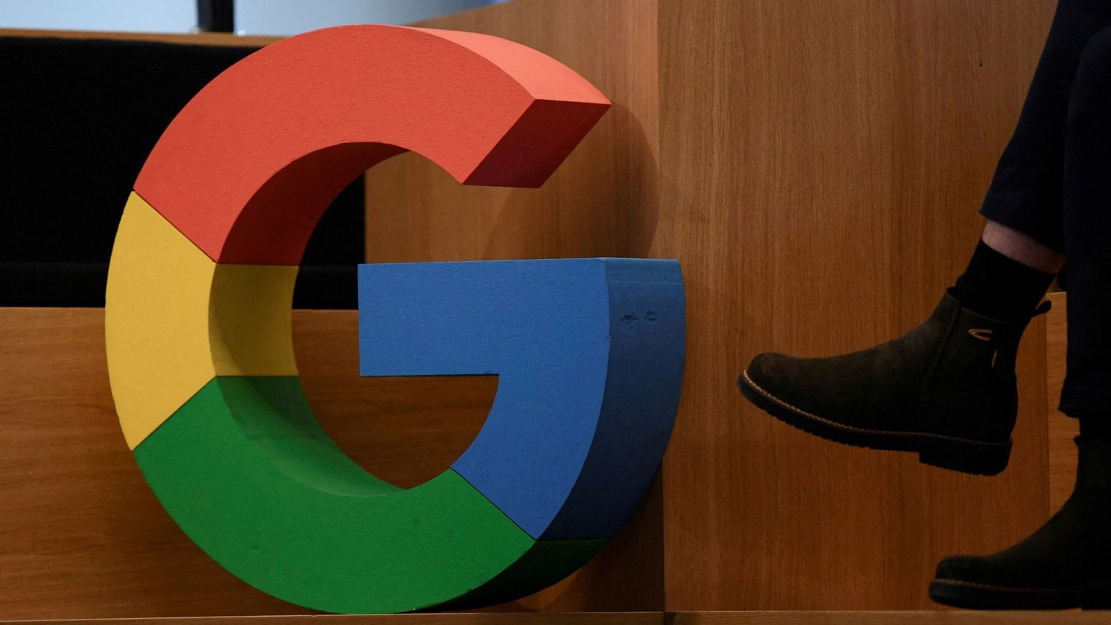 Google must pay record €4.1bn fine over antitrust issues